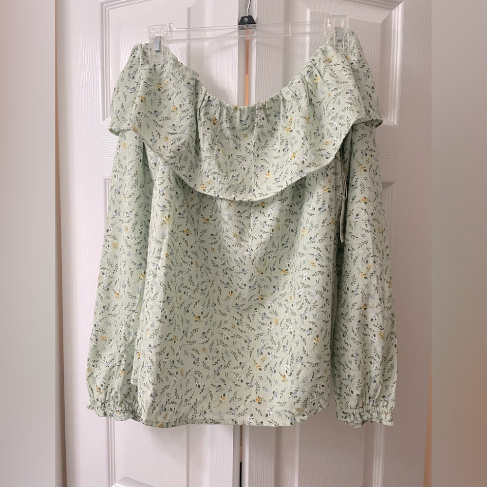 NWT a.n.a. Green Floral Off Shoulder Ruffle Top Large